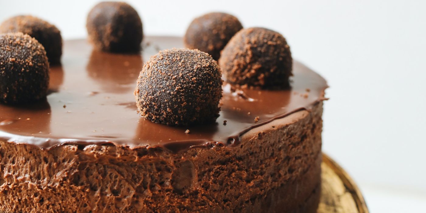 Recipe for Chocolate Cake - Chocolate for Cake Decorating