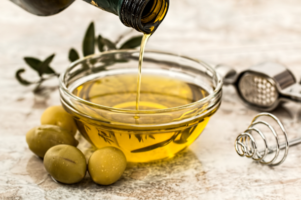 The Power of Olive Oil in Massage Therapy: A Comprehensive Guide